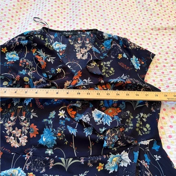 Papillon Ruffle Floral Print Dress-Size Large-Side Zipper - Picture 4 of 11